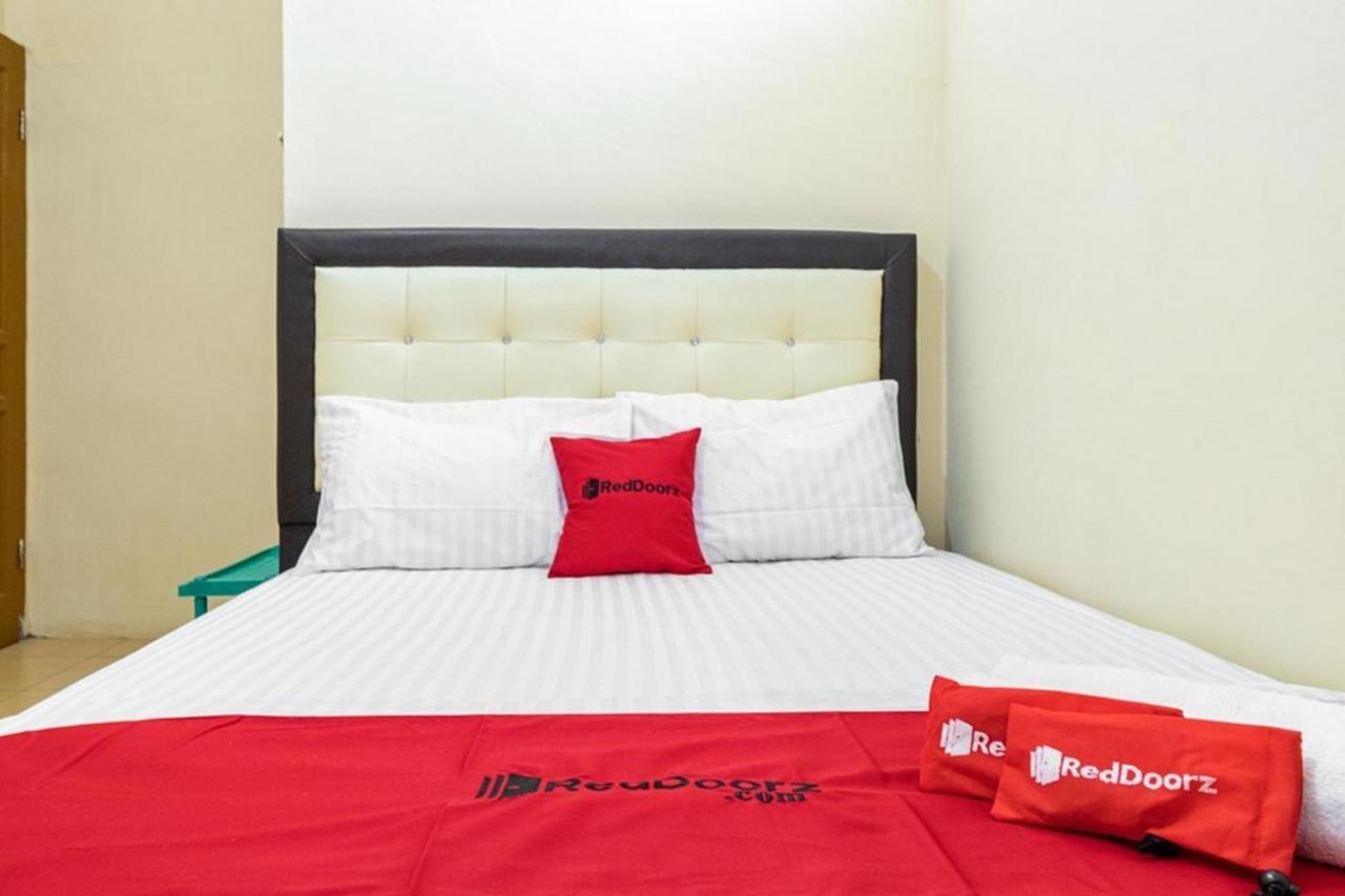 Reddoorz Syariah @ Jalan Setiabudi Medan 3 Dış mekan fotoğraf